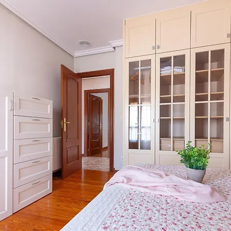 Amplio Y Luminoso Apartamento En Escalante